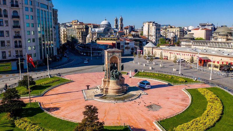 6- Taksim Meydanı-İstanbul